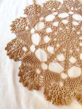 Load image into Gallery viewer, #07 vintage studio-dyed table piece - cutch